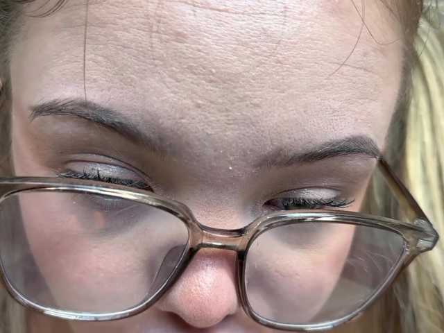 Lana_Leee
