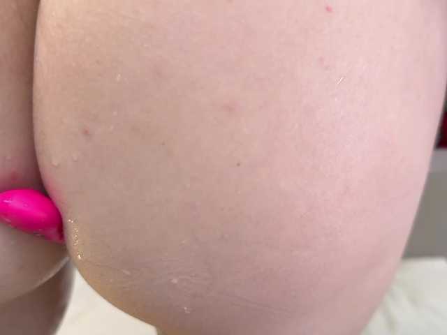 Lana_Leee