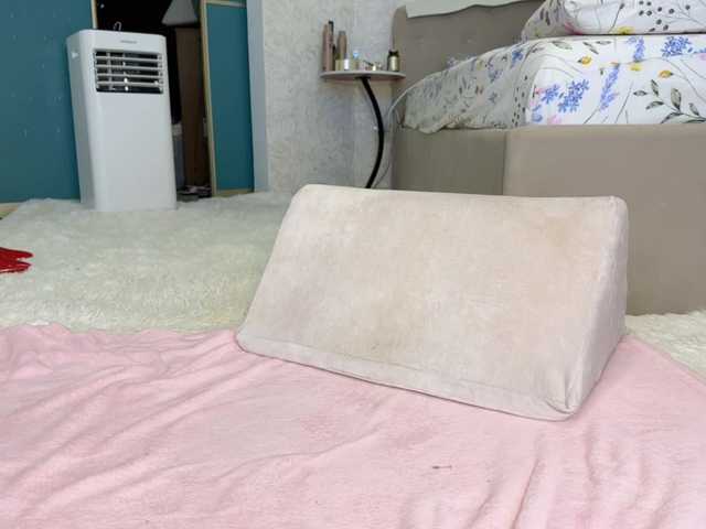 Lana_Leee