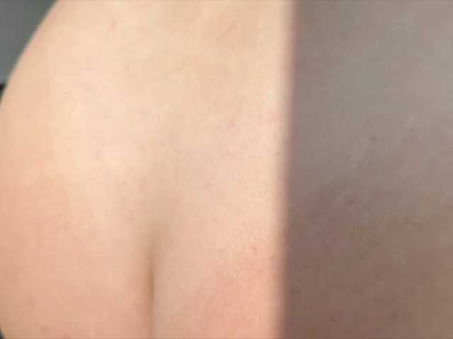 Lana_Leee