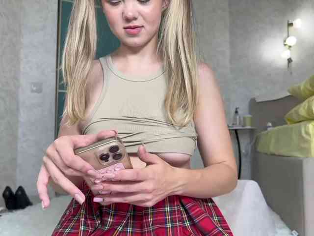 Lana_Leee webcam
