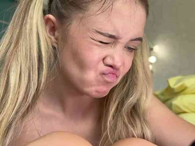 Lana_Leee webcam