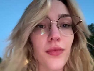 AlinnaAnnila Porn Show