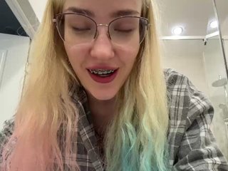 AlinnaAnnila Porn Show