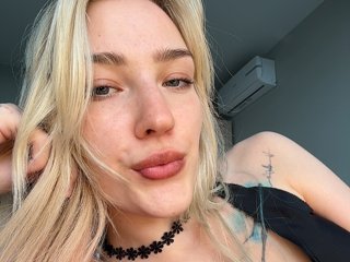 AlinnaAnnila Porn Show