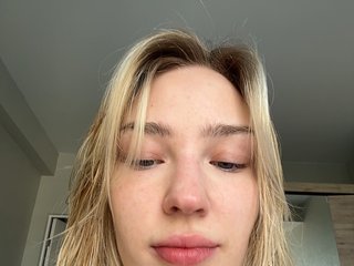 AlinnaAnnila Porn Show