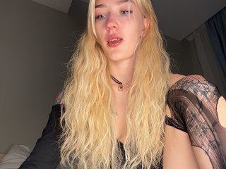 AlinnaAnnila Porn Show