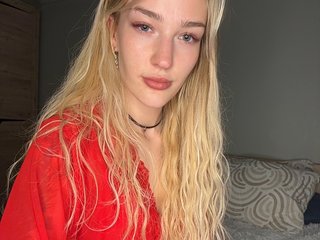 AlinnaAnnila Porn Show