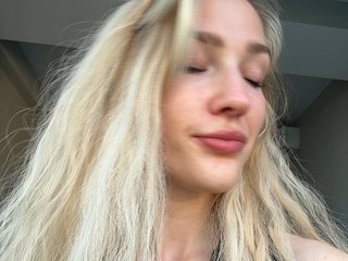 AlinnaAnnila Porn Show