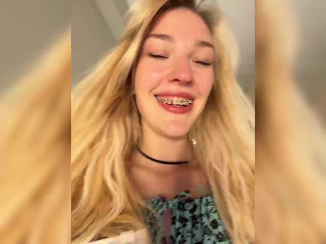 Looonacom live cam on BongaCams