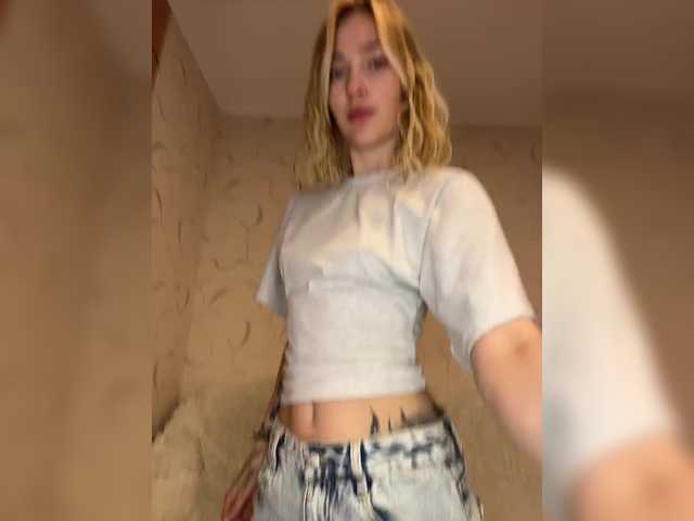 Looonacom live cam on BongaCams