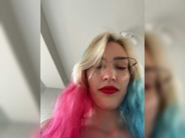Looonacom, live now on BongaCams