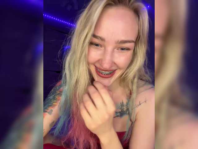 Looonacom live cam on BongaCams