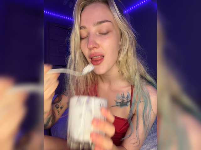 Looonacom live cam on BongaCams
