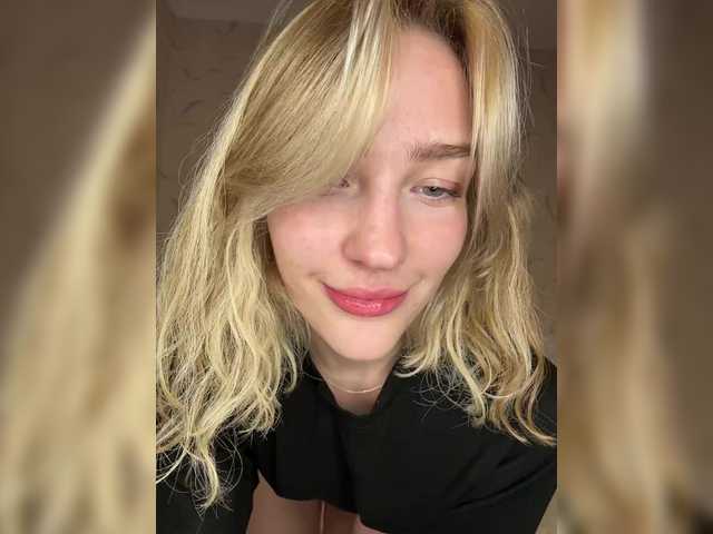 Looonacom live cam on BongaCams