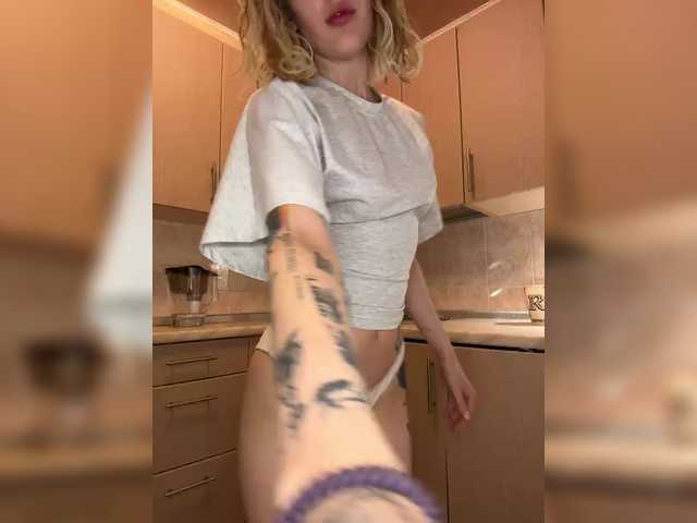 Looonacom live cam on BongaCams