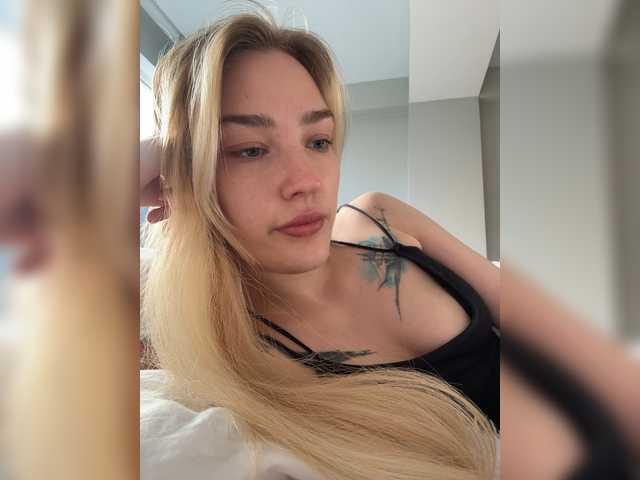 Looonacom live cam on BongaCams