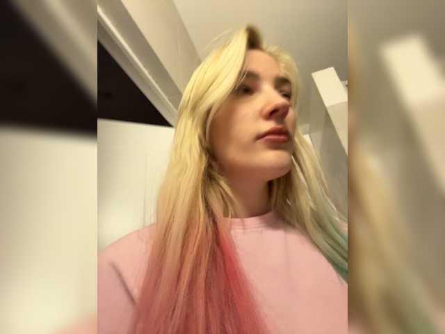 Looonacom live cam on BongaCams