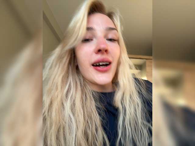 Looonacom live cam on BongaCams