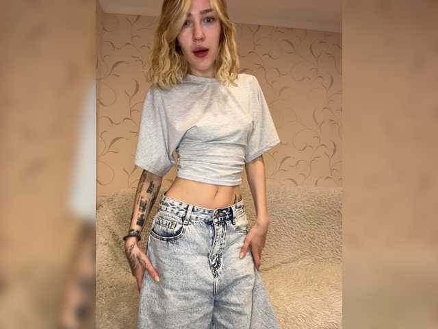 Looonacom live cam on BongaCams