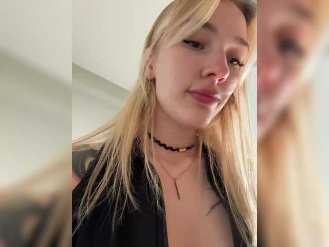 Looonacom live cam on BongaCams
