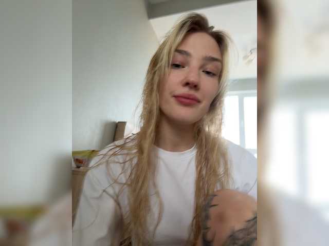 AlinnaAnnila live cam preview