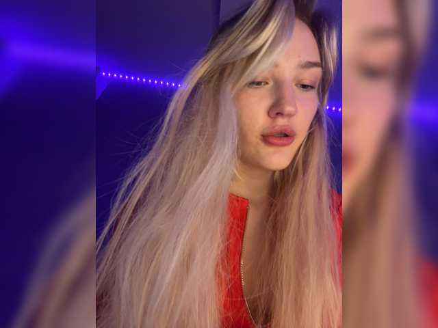 Looonacom live cam preview