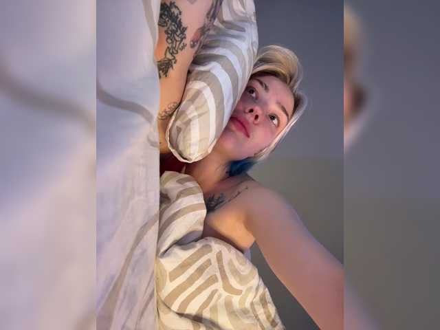 Looonacom live cam on BongaCams