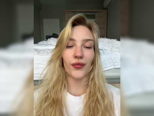 AlinnaAnnila live cam preview