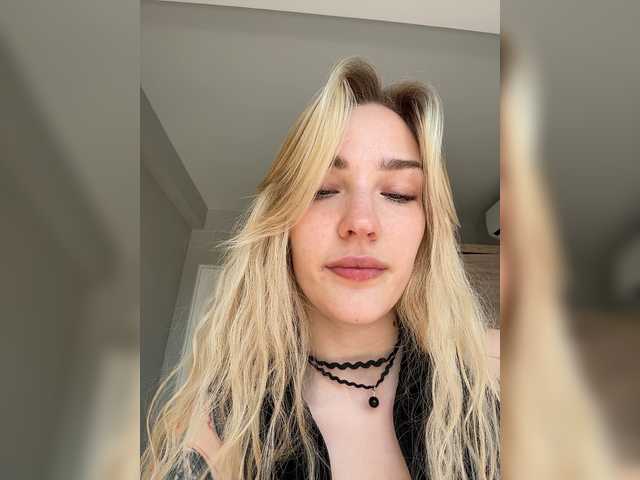 Looonacom live cam on BongaCams