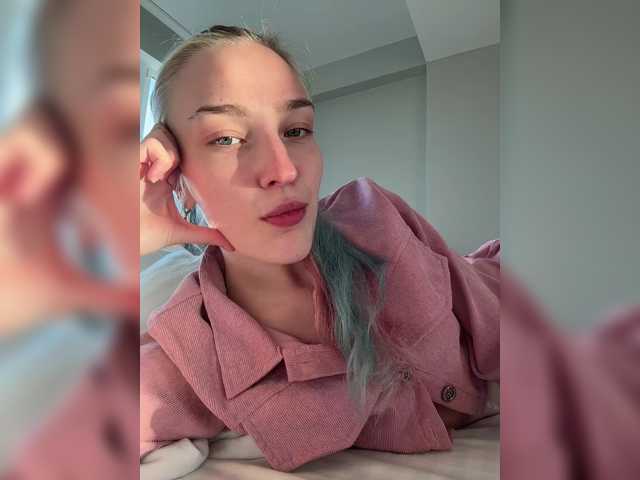 Looonacom live cam on BongaCams