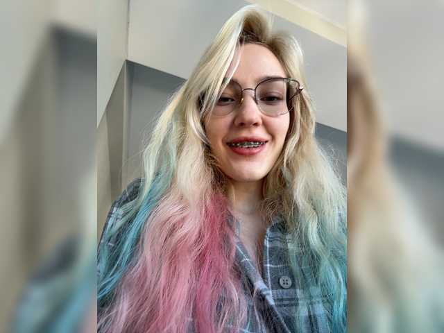 Looonacom live cam on BongaCams