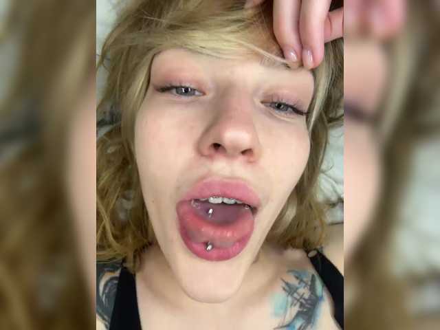 go to chat with AlinnaAnnila