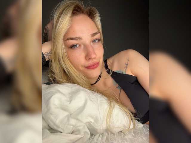 Looonacom live cam on BongaCams