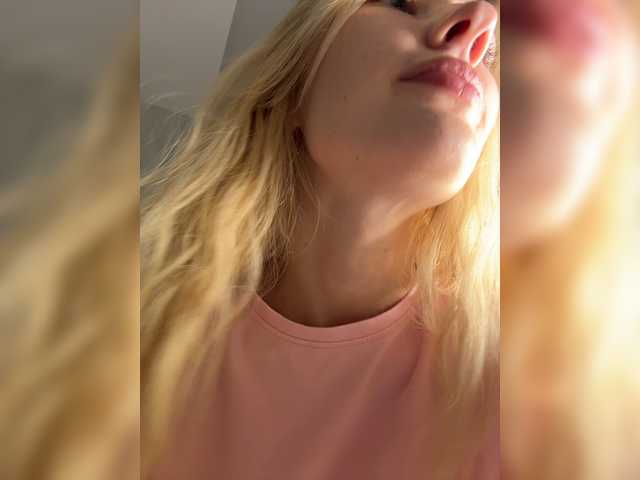 Looonacom live cam on BongaCams