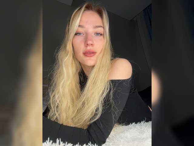 Looonacom live cam on BongaCams
