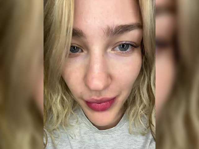 Looonacom live cam on BongaCams