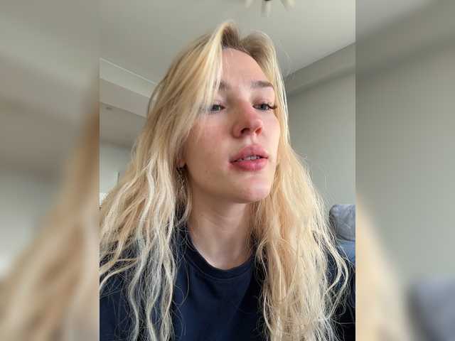 Looonacom live cam on BongaCams