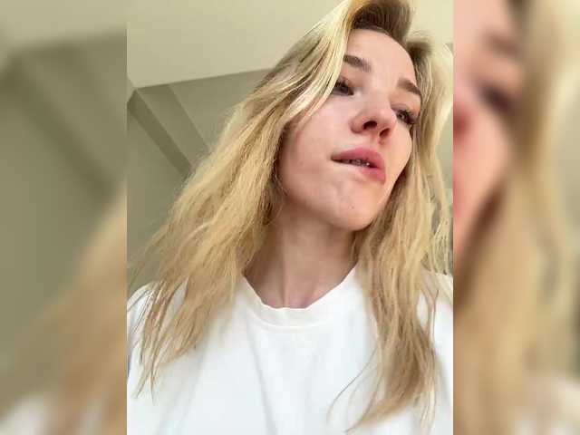 Looonacom live cam on BongaCams