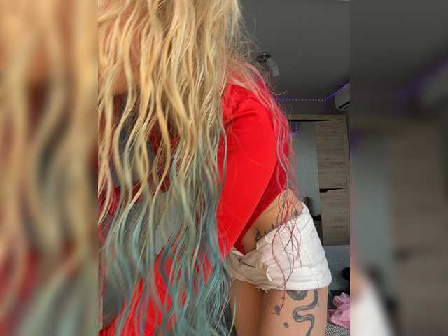Looonacom live cam on BongaCams