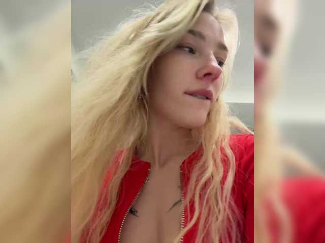 Looonacom live cam on BongaCams