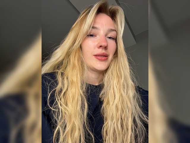 Looonacom live cam on BongaCams