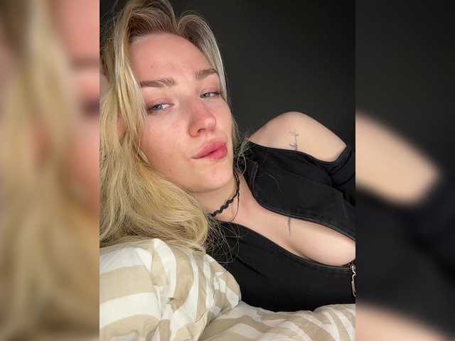 Looonacom live cam on BongaCams