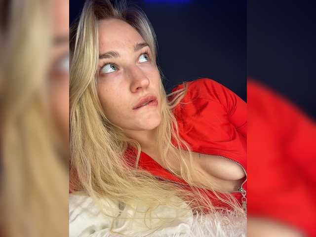 Looonacom live cam on BongaCams