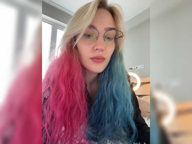 Looonacom live cam on BongaCams