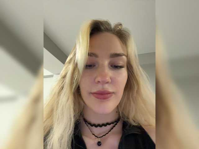 Looonacom live cam on BongaCams
