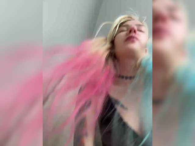 Looonacom live cam on BongaCams