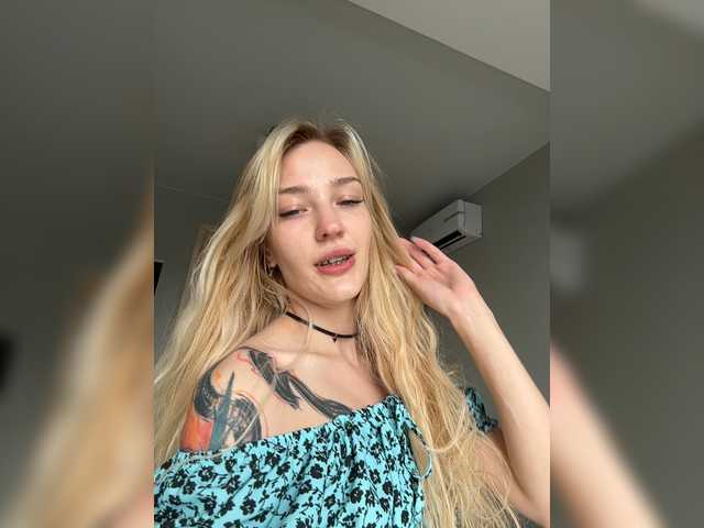 Looonacom live cam on BongaCams