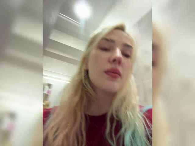 Looonacom, live now on BongaCams
