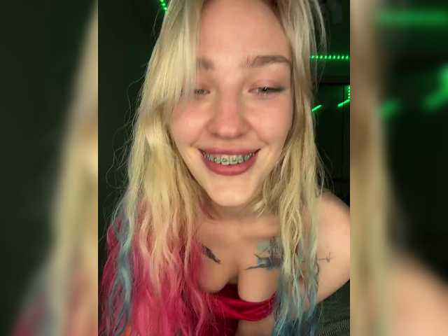 Looonacom live cam on BongaCams